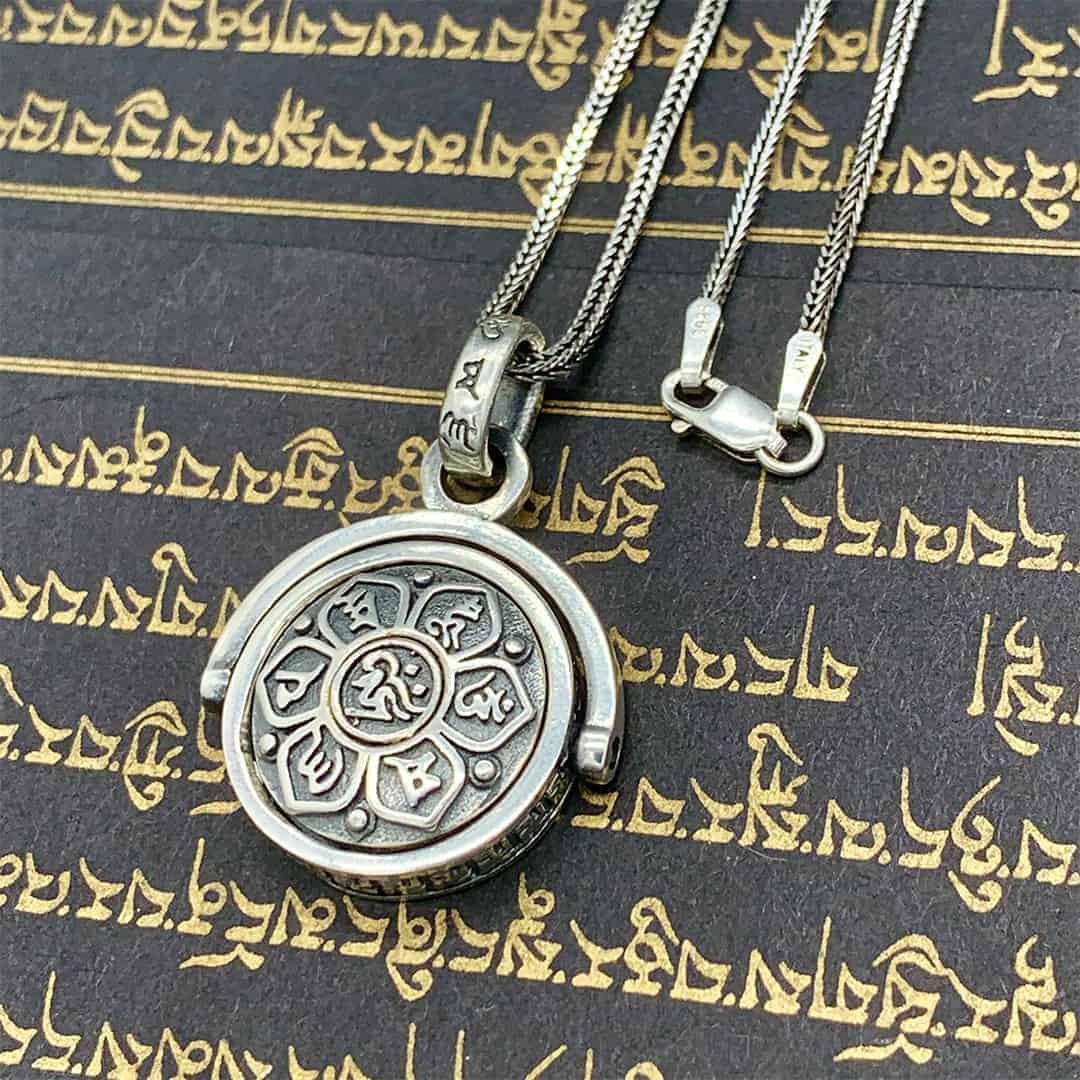 Silver Buddhist Spinning Pendant with Chain - Silver Buddhist Pattern